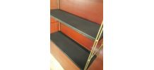 Etagere vintage string black mat et montants torsadé or. 49x