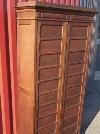 Armoire de notaire
