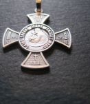 médaille croix Saint Antoine métal blanc 