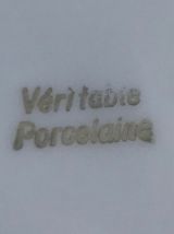 Série de 8 assiettes creuses  - en porcelaine