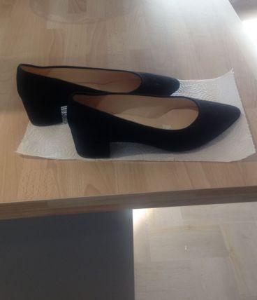 CHAUSSURES NOIRES EN DAIM