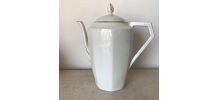 Théière en porcelaine de Limoges 