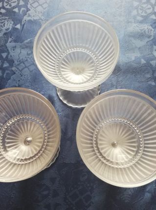 Ensemble de 3 verres à glace ou salade de fruits