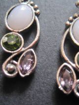 Boucles d'oreilles pendantes Boucles d'oreilles pendantes, a