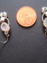 Boucles d'oreilles pendantes Boucles d'oreilles pendantes, a