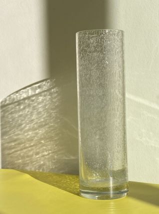 Vase en verre soufflé transparent