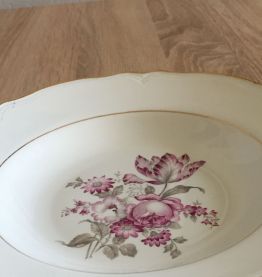Assiettes creuses anciennes à fleurs