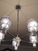 lustre vintage en plexi violet et métal chromé