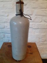 Bouteil en gres.