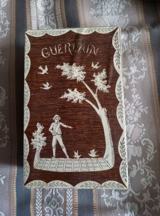 Boîte ancienne Guerlain. 