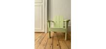Petit fauteuil en bois pour enfant