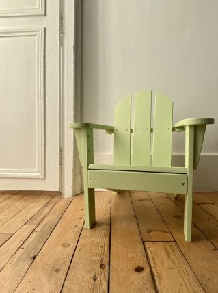 Petit fauteuil en bois pour enfant