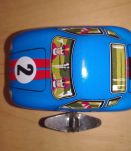 Voiture en tôle