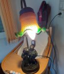 Belle lampe tulipe-avec personnages en résine  H10cm + chiot
