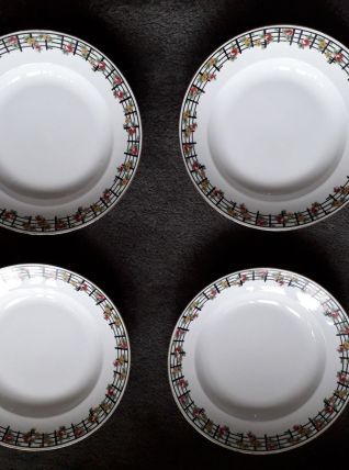 1 lot de 4 assiettes en céramique Limoges des années 50.