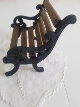 Petit banc decoratif en bois et fer forgé 