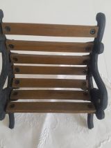 Petit banc decoratif en bois et fer forgé 