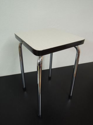 Tabouret en formica