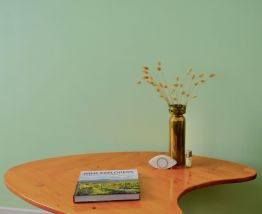 Table basse en bois avec motifs chevron