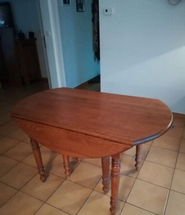Table style louis Philippe avec 6 chaises