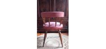 Chaise ancienne en velours rose 