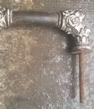 Poignée de porte d'entrée ancienne 