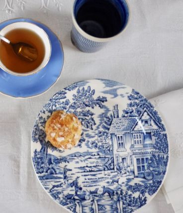 2 assiettes anglaises,