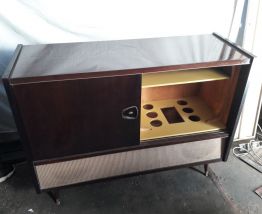 Ancien meuble tv radio vintage annee 60-70 en bois et formic
