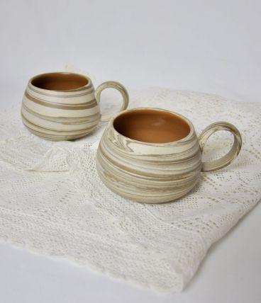  2 mugs  céramique-argile