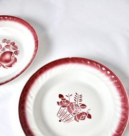 2 plats de service fleuris