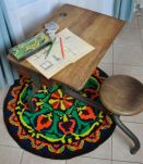 Tapis ethnique rond et coloré en Laine