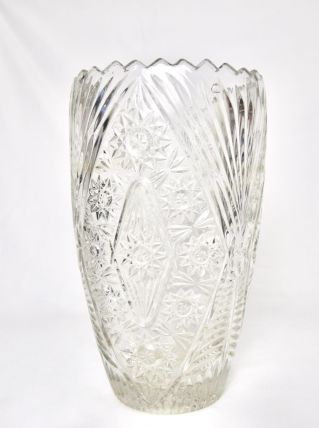 grand vase en verre taillé