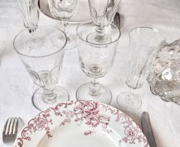  6 Verres à pied en verre taillé