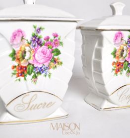Service à épices fleuris  en porcelaine complet