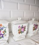 Service à épices fleuris  en porcelaine complet