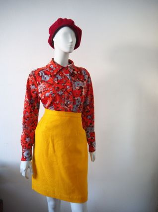 Jupe droite en laine jaune vintage 70's