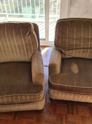 Paire de fauteuils club velours vert