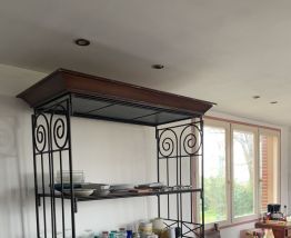 Étagère bois et chiffon 