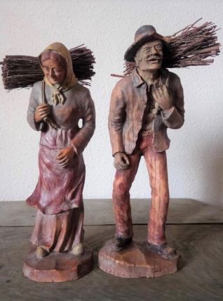 Anciennes statues en bois sculpté signées SIC