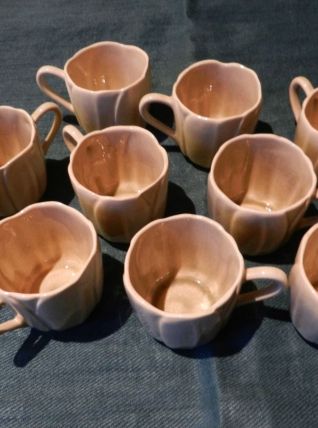 10Tasses à thé ou café faïence Charolles façon craquelé écru