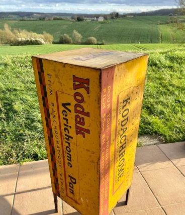 Borne publicitaire Kodak