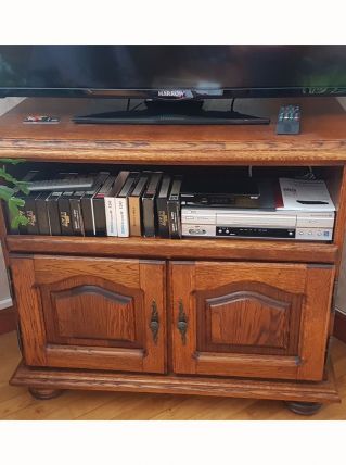 Meuble télé avec plateau pivotant