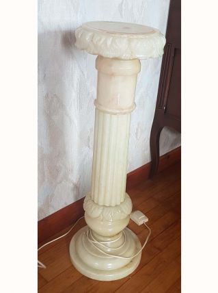 colonne en albatre lumineuse