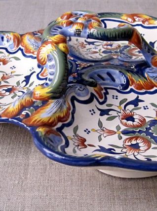 Beau serviteur à hors d'oeuvres ancien en faïence décorée 