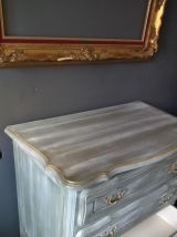 Commode style Louis XV