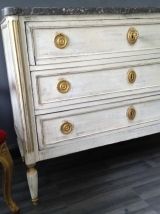 Commode Louis Philippe patinée