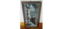 Cadre ancien du christ sur sa croix 