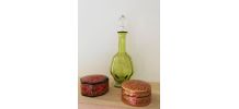 Set de 5 boites vintage provenance Asie et 1 Flacon vert