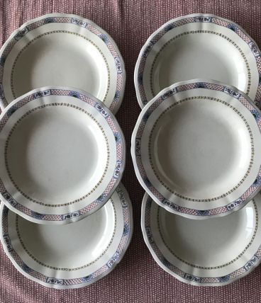 Série de 6 assiettes - en faience 
