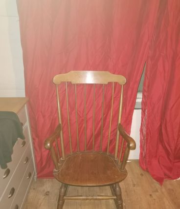 Rocking chair 